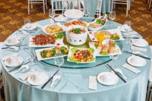 5 Thực đơn món ăn tiệc công ty độc đáo – Chỉ từ 150K/người