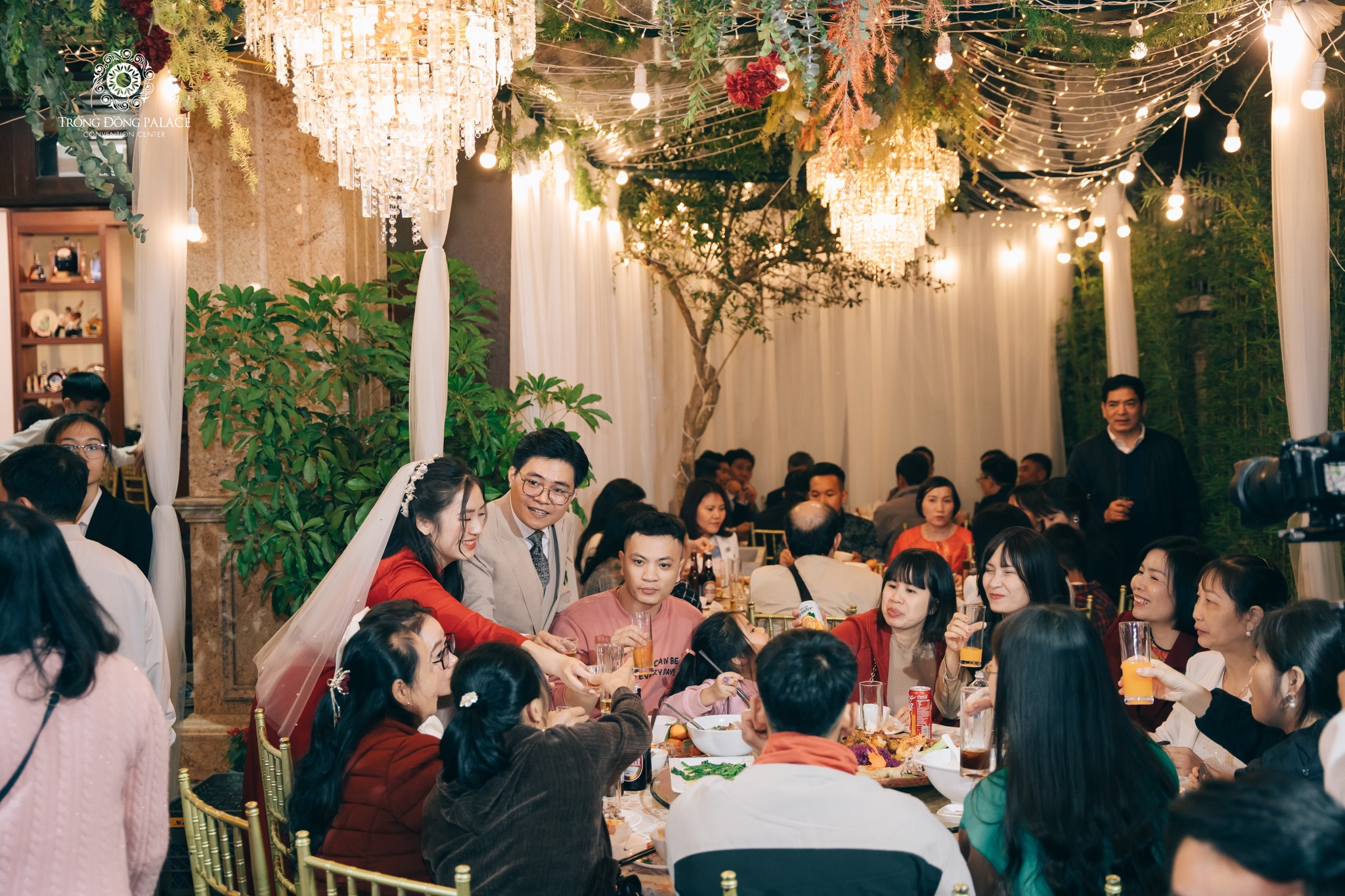 Tổ chức tiệc tại gia