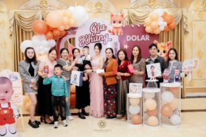 Tổ chức bữa tiệc sinh nhật đầu đời cho bé yêu đáng nhớ, trọn vẹn