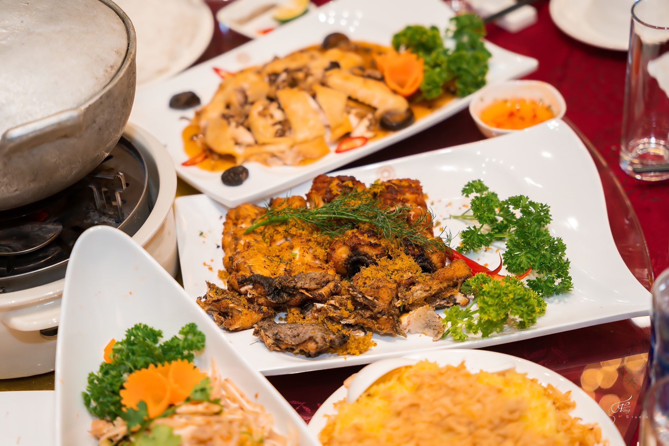 to-chuc-tiec-tai-gia