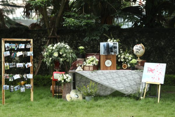 Phong cách trang trí tiệc cưới ngoài trời kiểu sân vườn đậm chất Vintage 