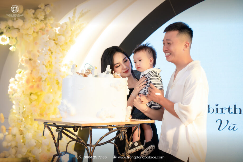 tổ chức sinh nhật cho bé