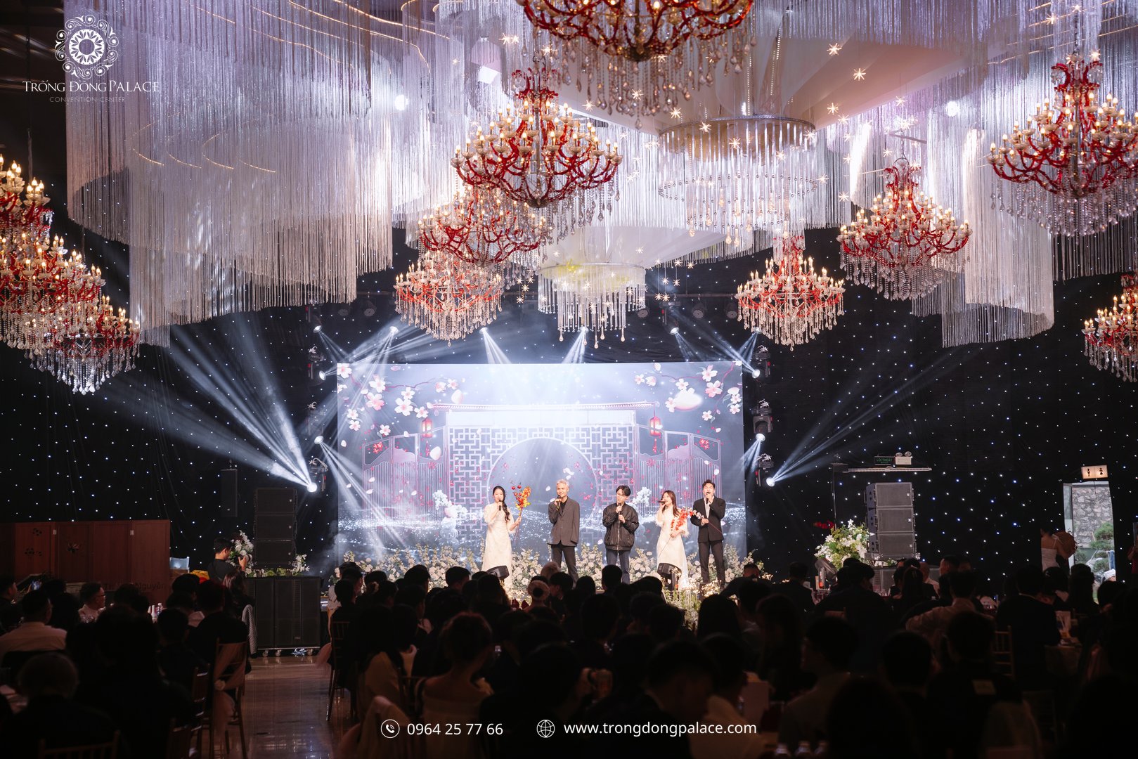 Các Bước Xây Dựng Kịch Bản Tổ Chức Year End Party Thành Công