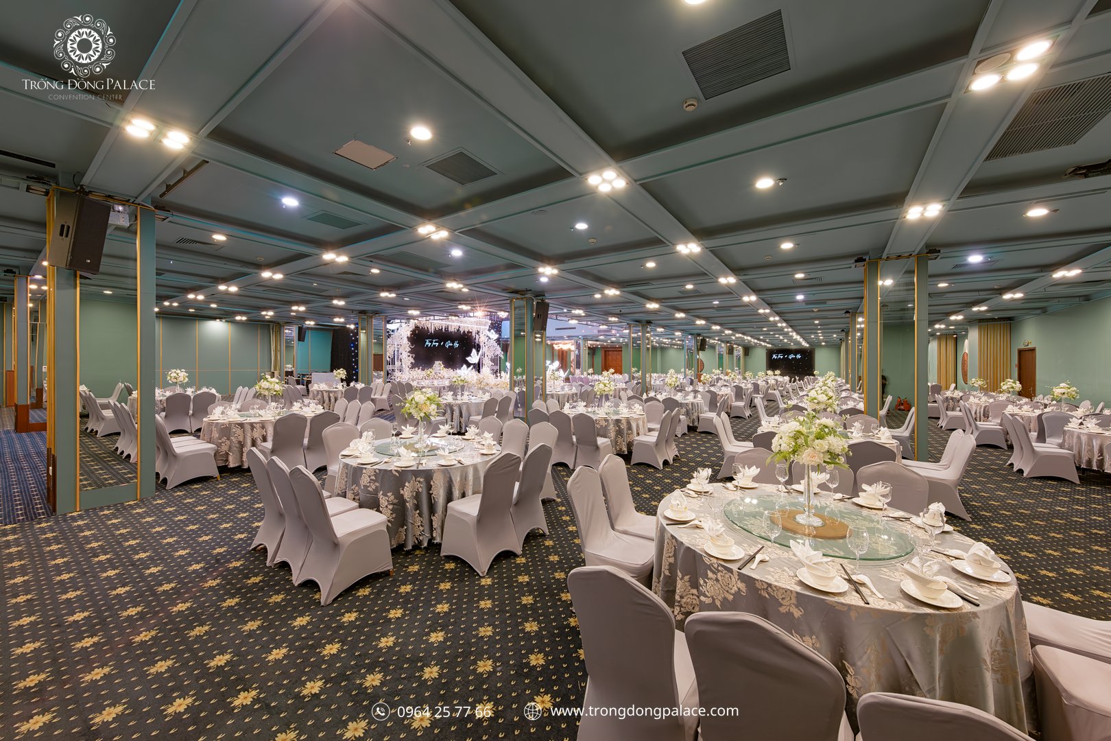 Sảnh tiệc địa điểm tổ chức year end party Hà Nội Trống Đồng Trần Đăng Ninh