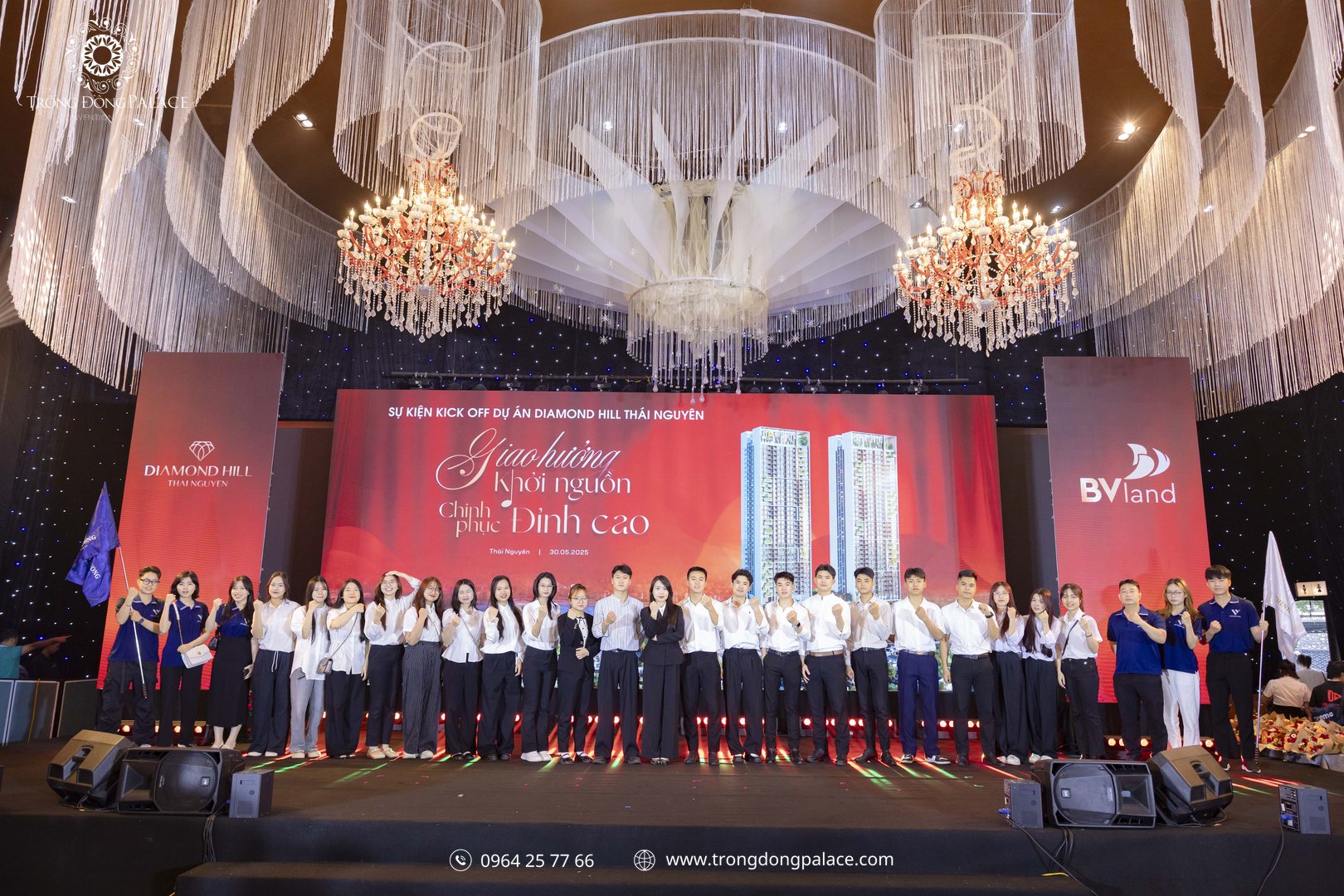 he-thong-trong-dong-palace-to-chuc-gala-dinner-cac-tinh