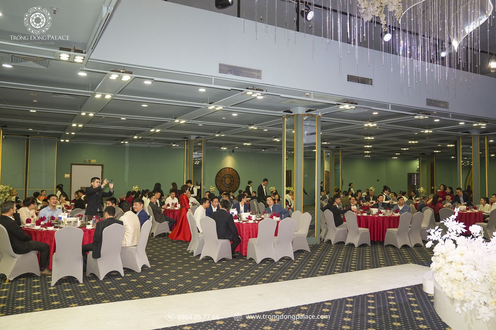 dia-diem-to-chuc-gala-dinner-tran-dang-ninh-cau-giay